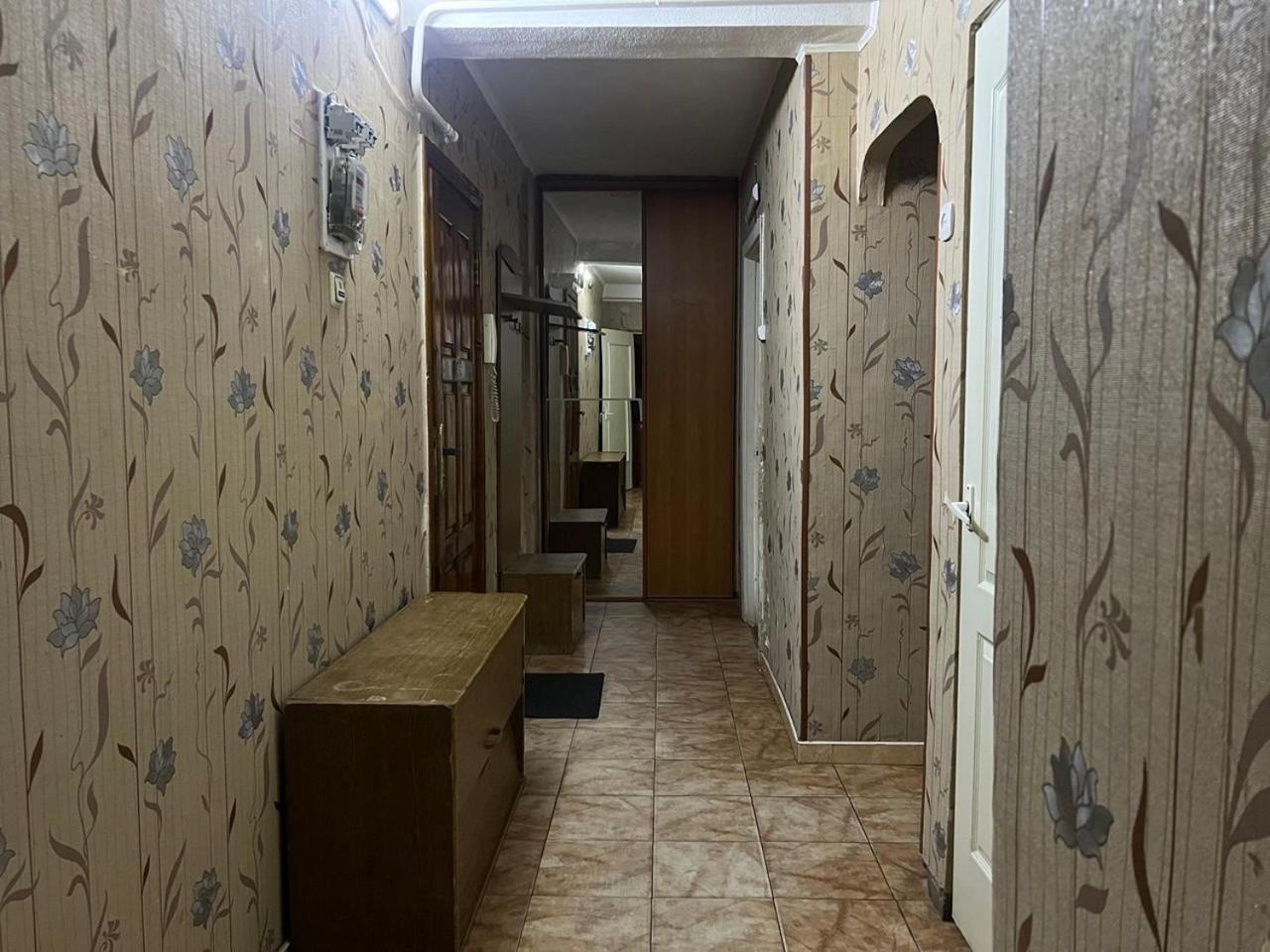 Квартира Эконом-Класса Возле Метро Левобережная Kijev Kültér fotó