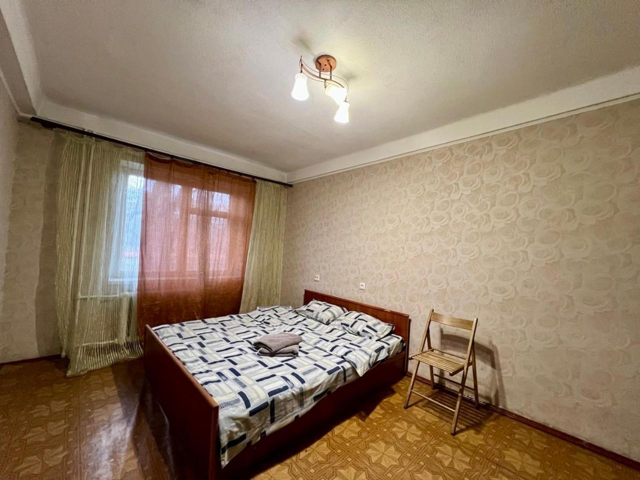 Квартира Эконом-Класса Возле Метро Левобережная Kijev Kültér fotó