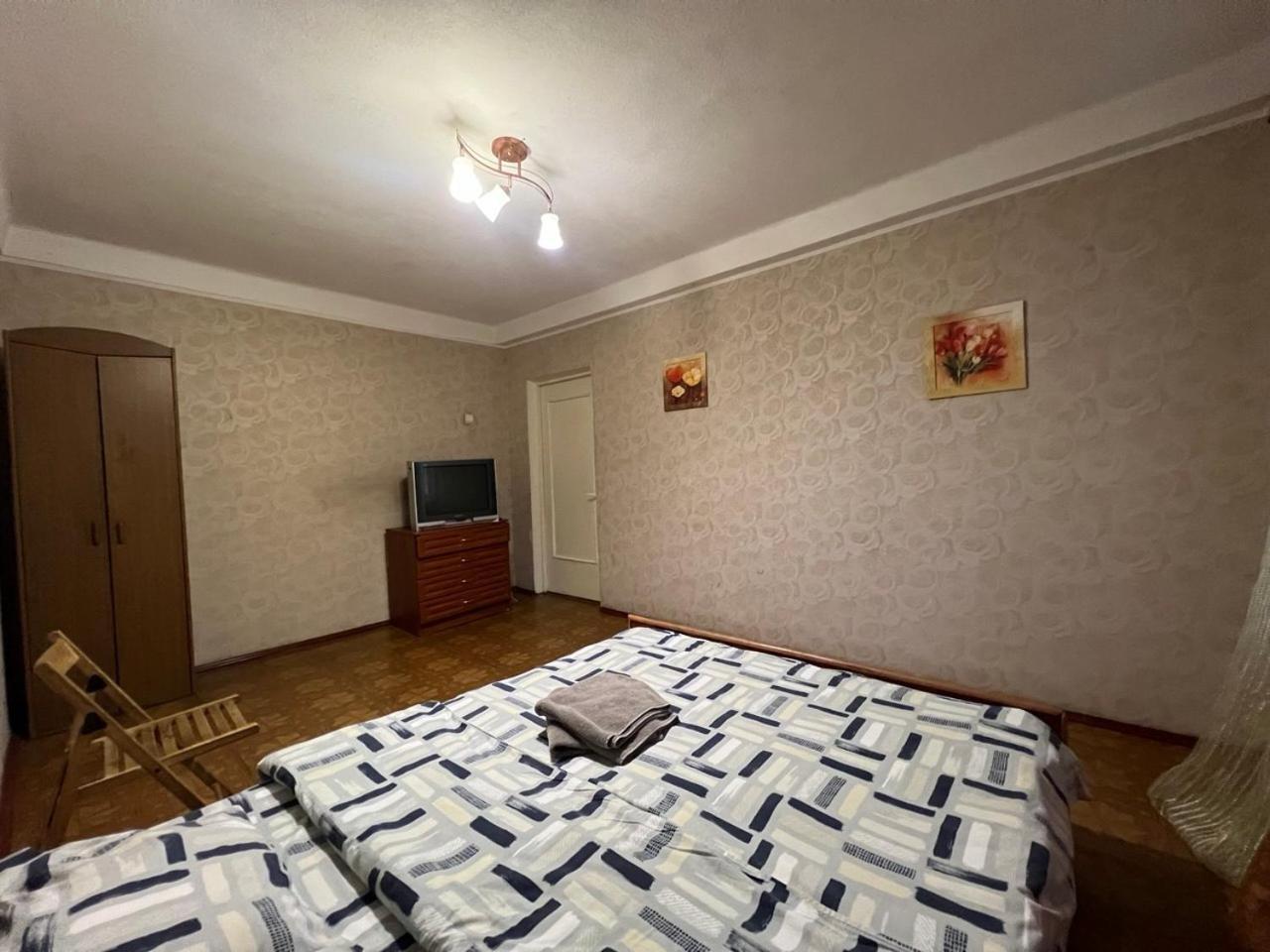 Квартира Эконом-Класса Возле Метро Левобережная Kijev Kültér fotó
